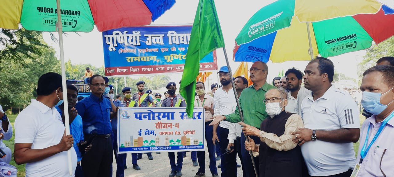 पूर्णिया में पनोरमा ग्रुप ने निकाला भव्य झांकी ।