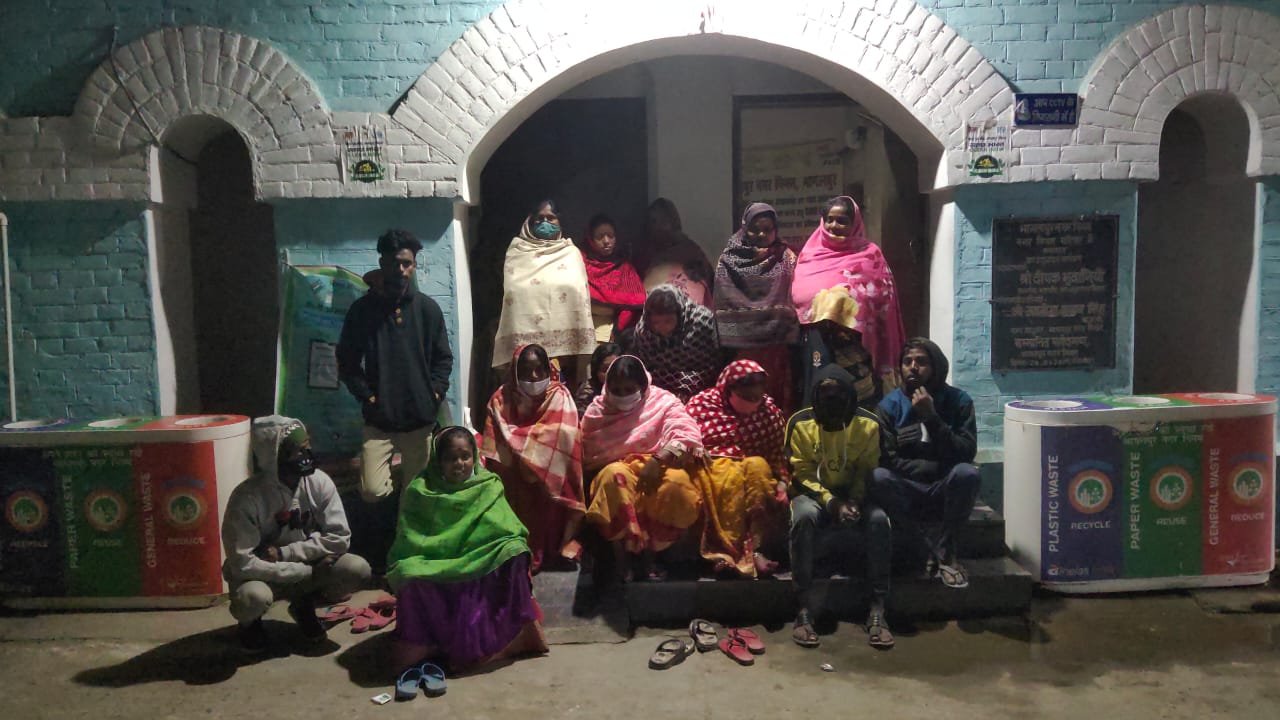 भागलपुर: नगर निगम के सफाई कर्मियों को 13माह से वेतन नहीं मिलने को लेकर नगर निगम में सफाई कर्मियों ने किया धरना प्रदर्शन ।