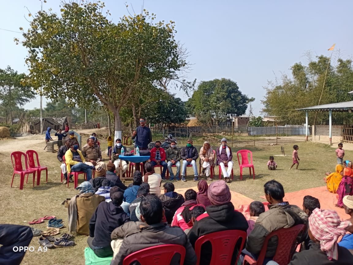 शराब धंधे छोड़ सामाजिक विकास के मुख्य धारा से जुड़ेगा आदिवासी समाज, लोगों ने लिया संकल्प।