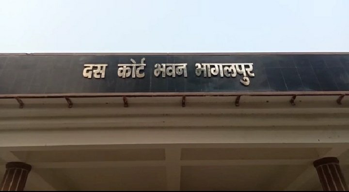 फैक्ट्री से सिप्रट जप्त मामले में संचालक प्रमोद पद्दार को कोर्ट में किया पेश ।