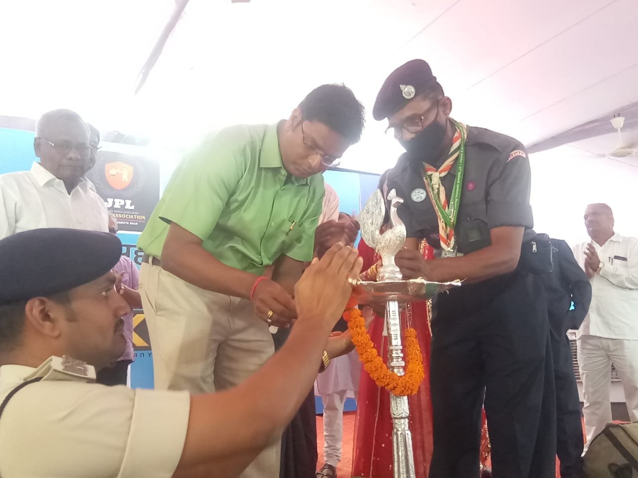 सुपौल में किया गया स्कूल कॉन्क्लेव सह पूर्ववर्ती छात्र सम्मेलन ।, मौजूद रहे जिलाधिकारी , सांसद और विधायक ।