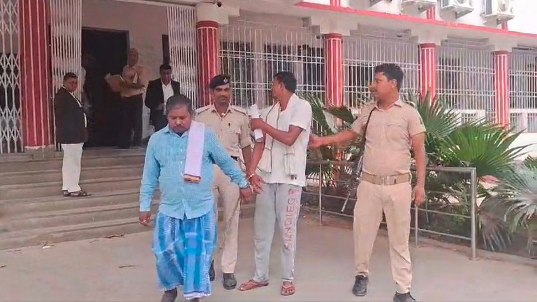 भतीजे की बलि देने वाला चाचा और तांत्रिक को जुर्माने के साथ उम्रकैद संतान की चाह में तांत्रिक के साथ मिलकर मां काली को खुश करने के लिए दी थी अपने ही भतीजे की बली।