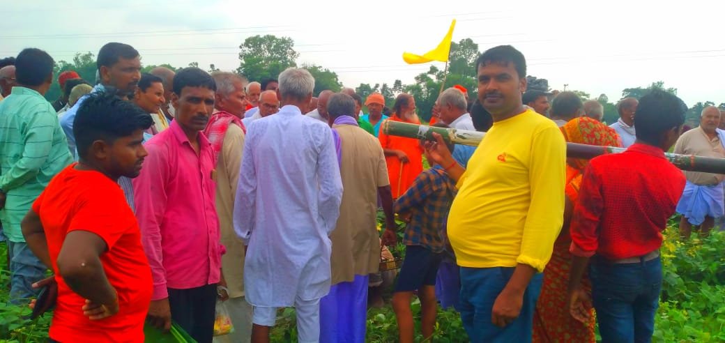 सत्यसंग के लिए किया गया भूमि पूजन का किया आयोजन।