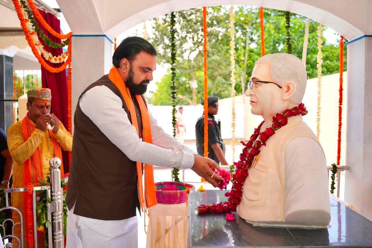 जगन्नाथ मिश्रा की प्रतिमा का सीएम सम्राट चौधरी ने किया अनावरण
